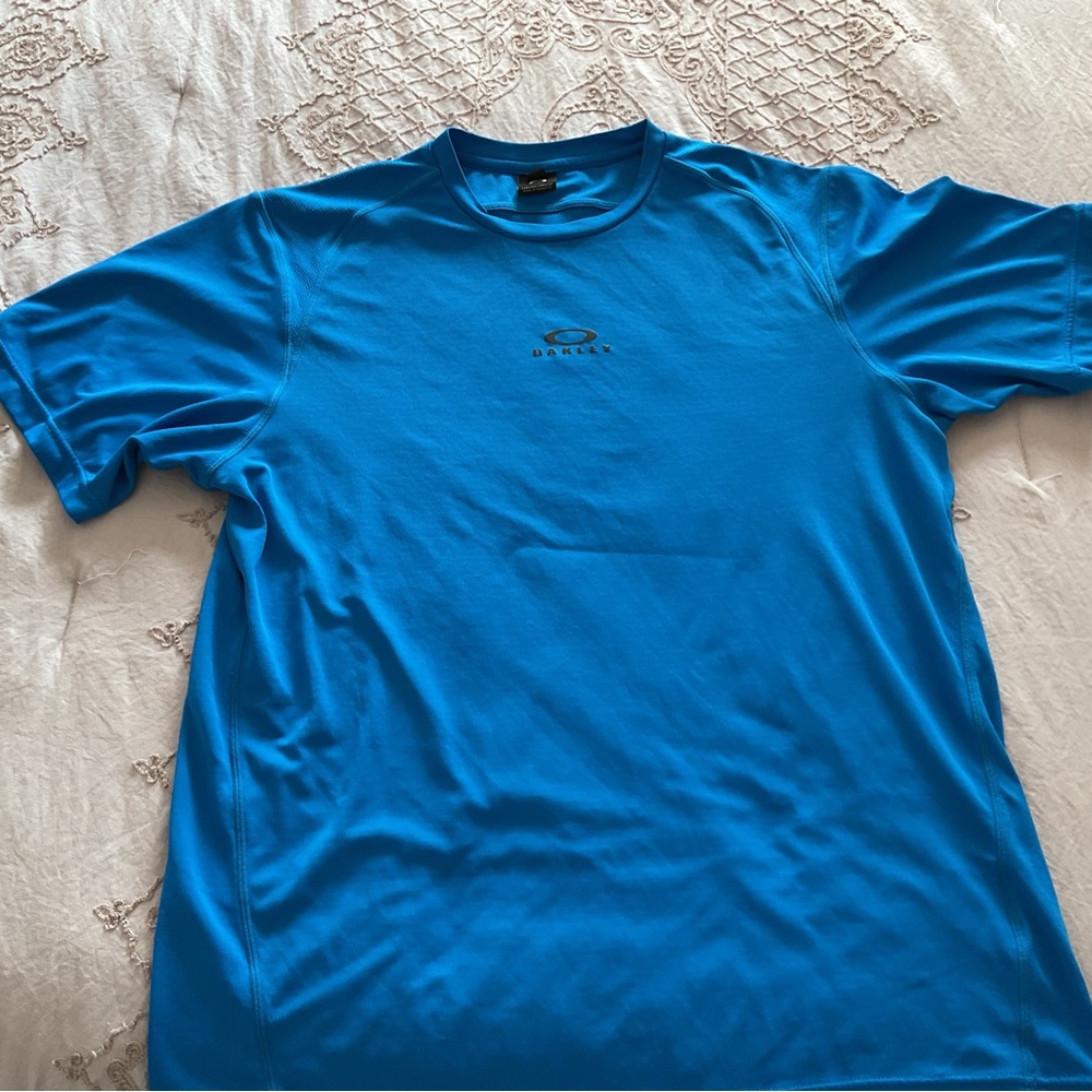 Oakley Men's Vibrant Blue Short Sleeve Tee